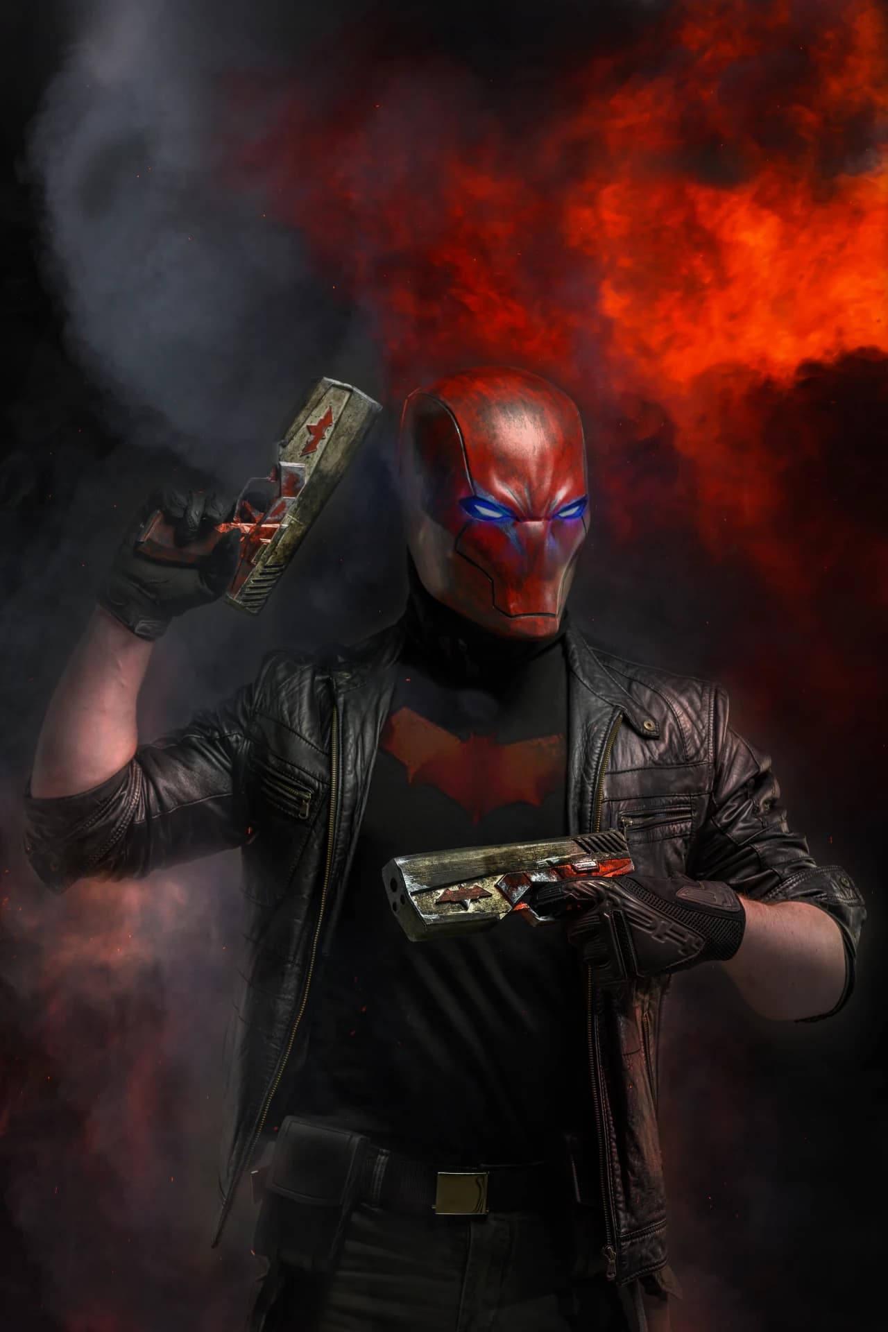 DC Redhood cosplay photo 1